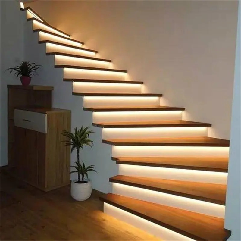 15 ideas de Luces led para escaleras interiores  escaleras, luces en  escaleras, escaleras interiores