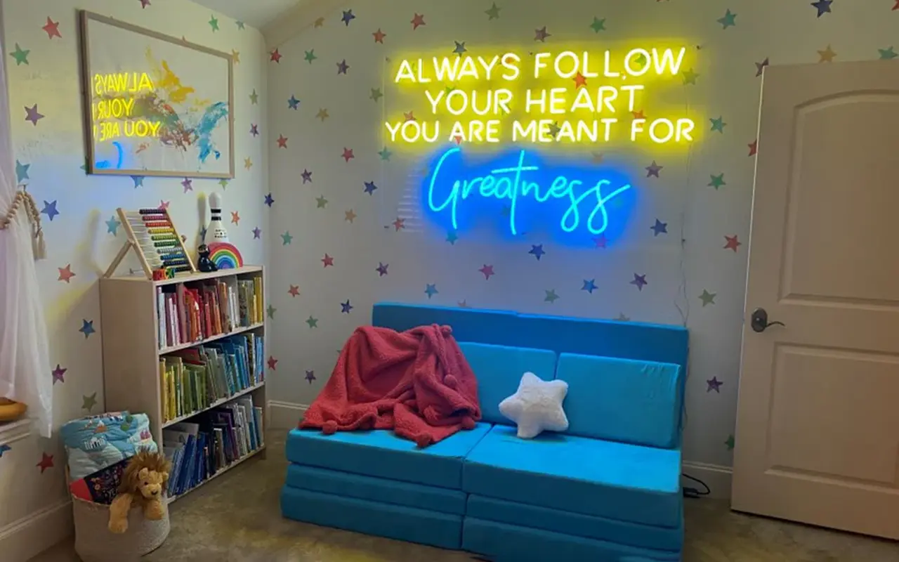 Kids’ Room Neon Sign Ideas Educational Themes