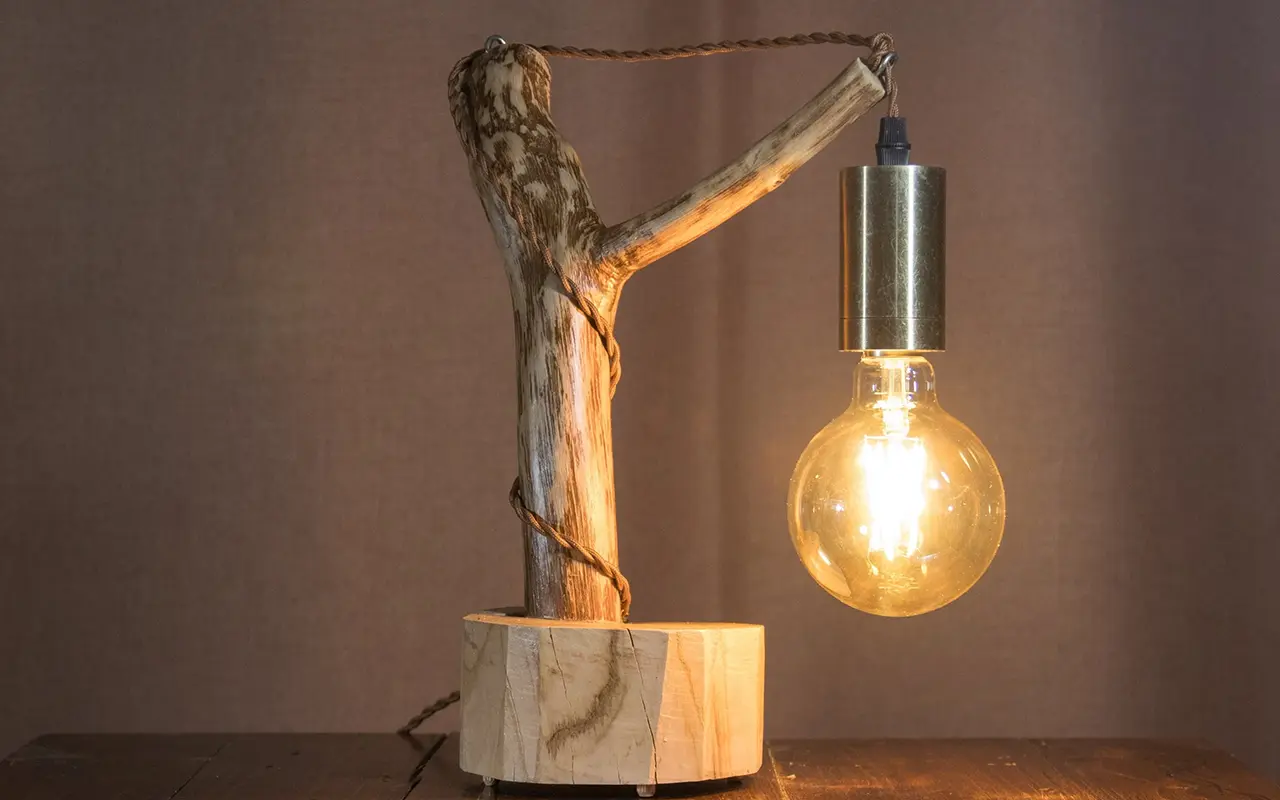 6. Vintage Edison Bulbs for a Rustic Touch
