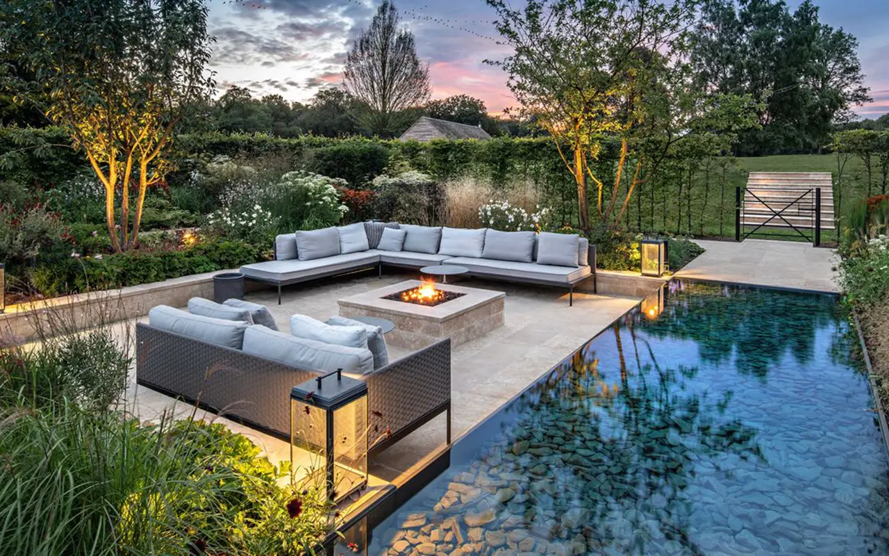 Best Lighting Choices for Your Yard