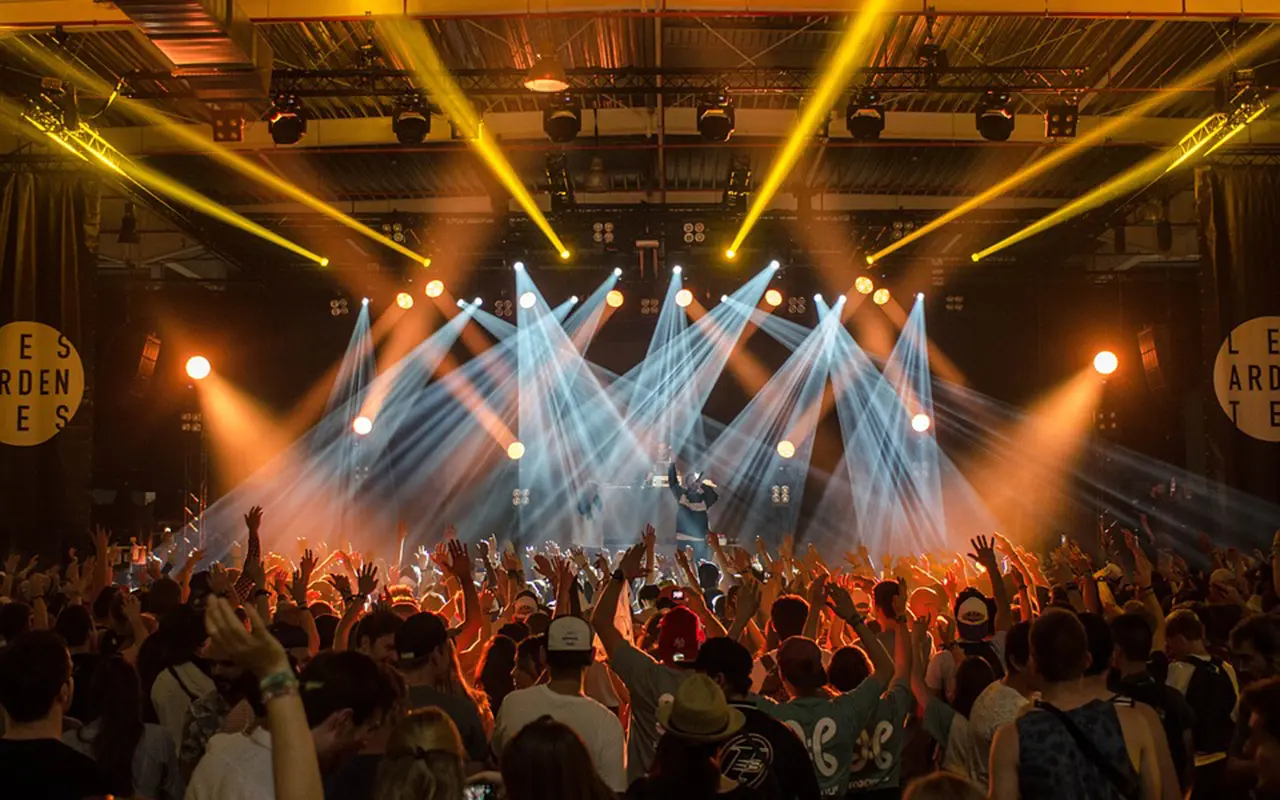 Practical Tips for Stage Lighting