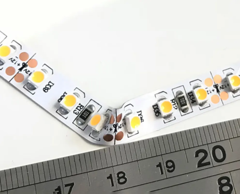 Comment plier les bandes LED Guide étape par étape pour des courbes parfaites